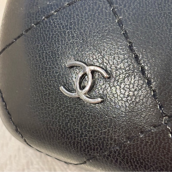 Chanel Black Quilted Leather Sunglasses Hard Case Silver CC Logo w/ Cloth main image 5
